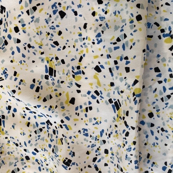 BCBGeneration Cream Midi Dress with Elegant Design - Picture 4 of 7